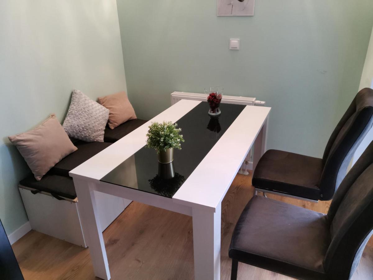 Maglonia Apartment Вроцлав Екстериор снимка